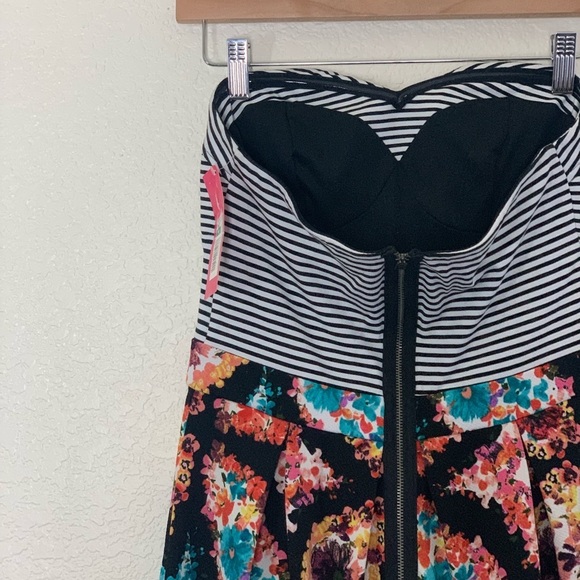 Xhilaration | NWT Strapless tube dress size medium - Picture 9 of 10